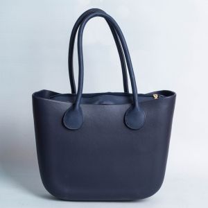 Дамска чанта в тъмно синьо